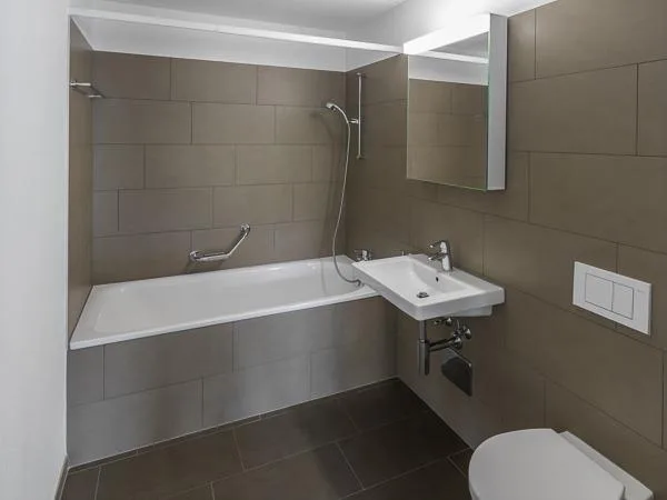 MIETEN OHNE KAUTION-Grosszügige und moderne 2.5 Zimmer-Wohnung im N...