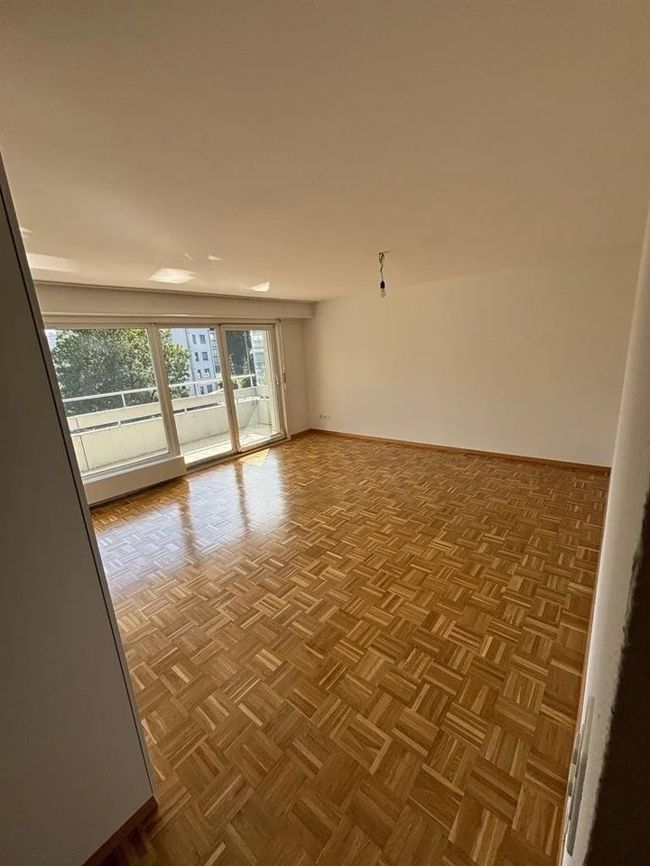 Neu sanierte Wohnung an vorteilhafter Lage