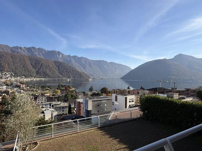 Dachgeschoss 3.5 Zimmer mit herrlicher Terrasse und Seeblick – Foto 12 von 13