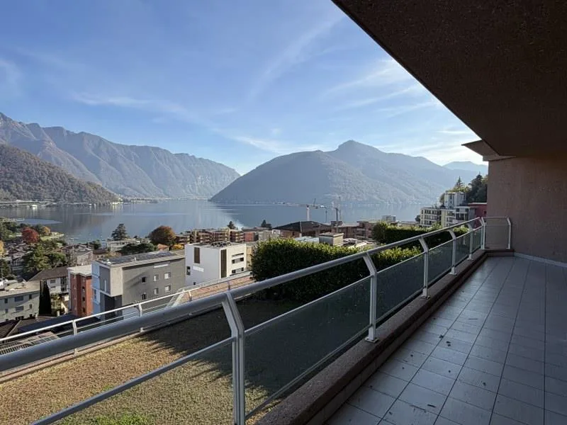 Dachgeschoss 3.5 Zimmer mit herrlicher Terrasse und Seeblick – Foto 11 von 13
