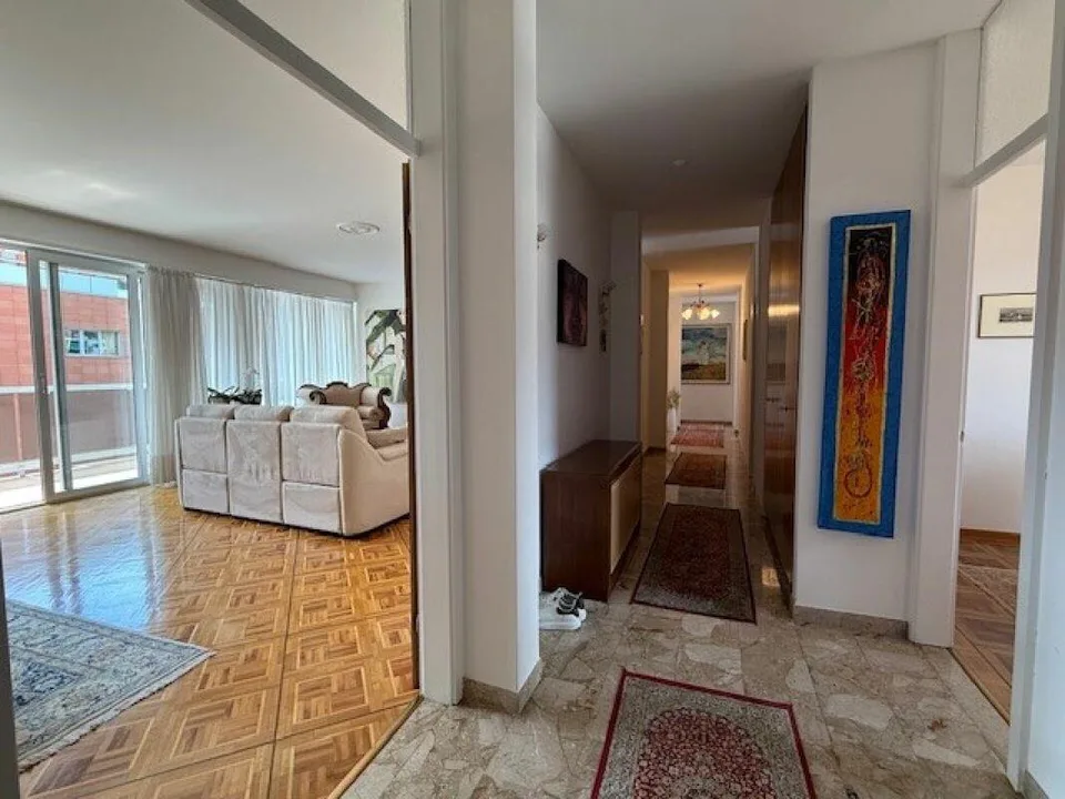 Wohnung 5.5 Zimmer mit großer Terrasse - noble Gegend in Lugano