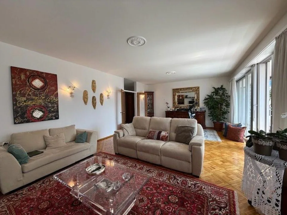 Wohnung 5.5 Zimmer mit großer Terrasse - noble Gegend in Lugano
