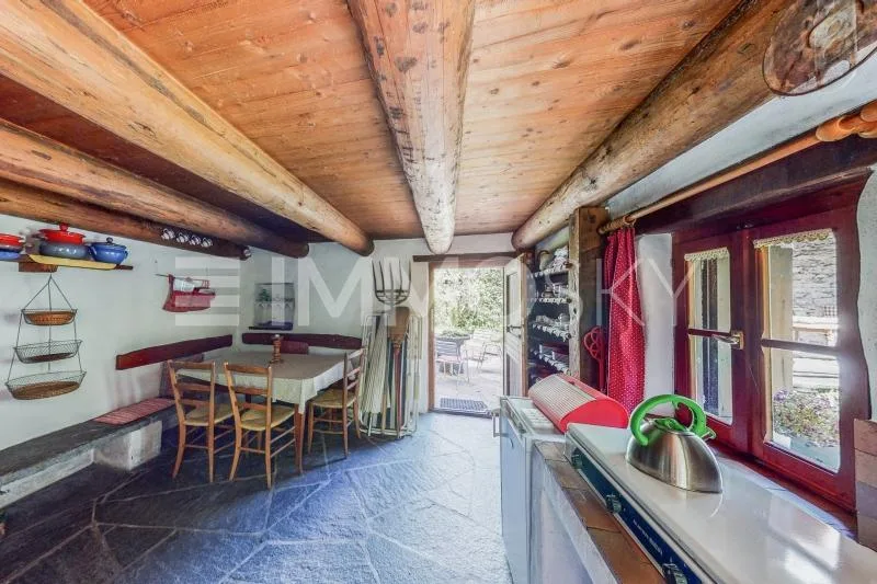 3 bellissimi rustici riattati - reddito garantito
