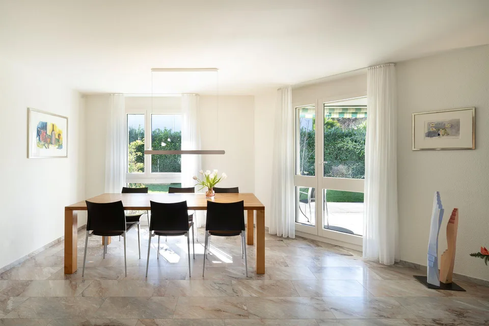 Ideal für Familien: Freistehendes Einfamilienhaus mit Garten – Foto 7 von 18
