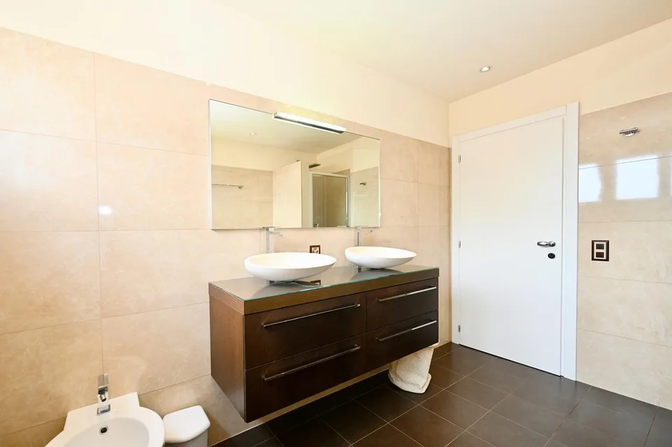 Raffinata Villa di Charme con Giardino e Possibilità Piscina – foto 19 di 30