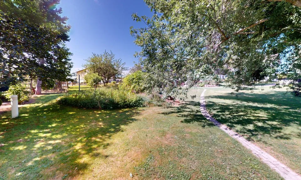 2,5-ZIMMER-DUPLEX MIT GETEILTEN GARTEN IN LÄNDLICHER UMGEBUNG – Foto 8 von 20