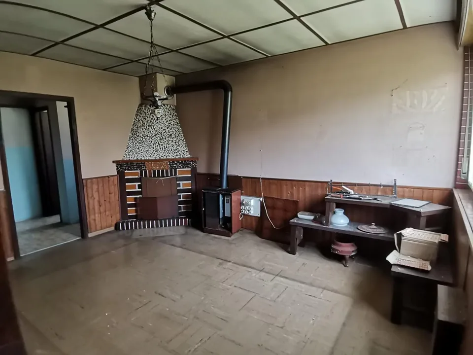 Casa da ristrutturare con terreno edificabile a Breno (Alto Malcantone) di 1'150 mq.