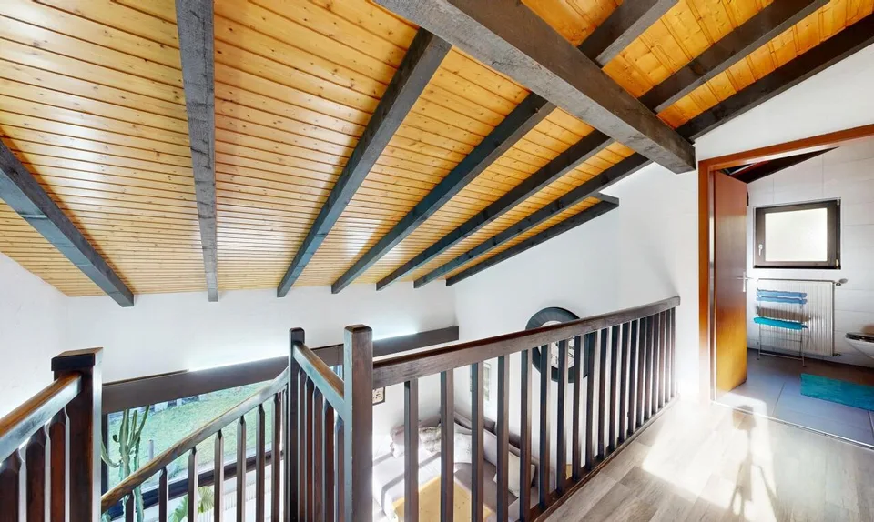 Casa indipendente – grande potenziale e posizione privilegiata – foto 8 di 19