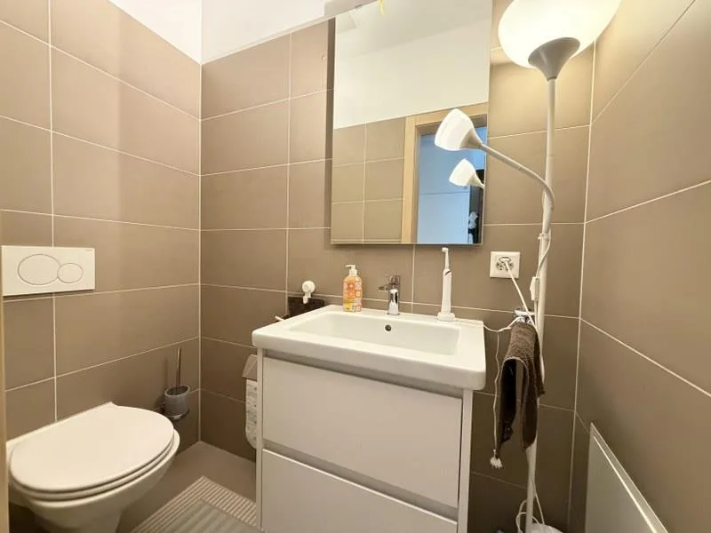 Appartement élégant de 2,5 pièces au cœur de Lugano – photo 7 sur 9