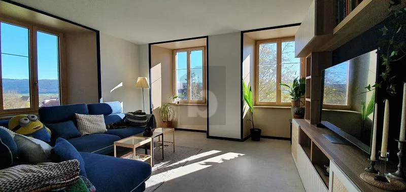 PRIX TOP, FUSSLÄUFIGE WOHNUNG IN DER SAGNE-EBENE