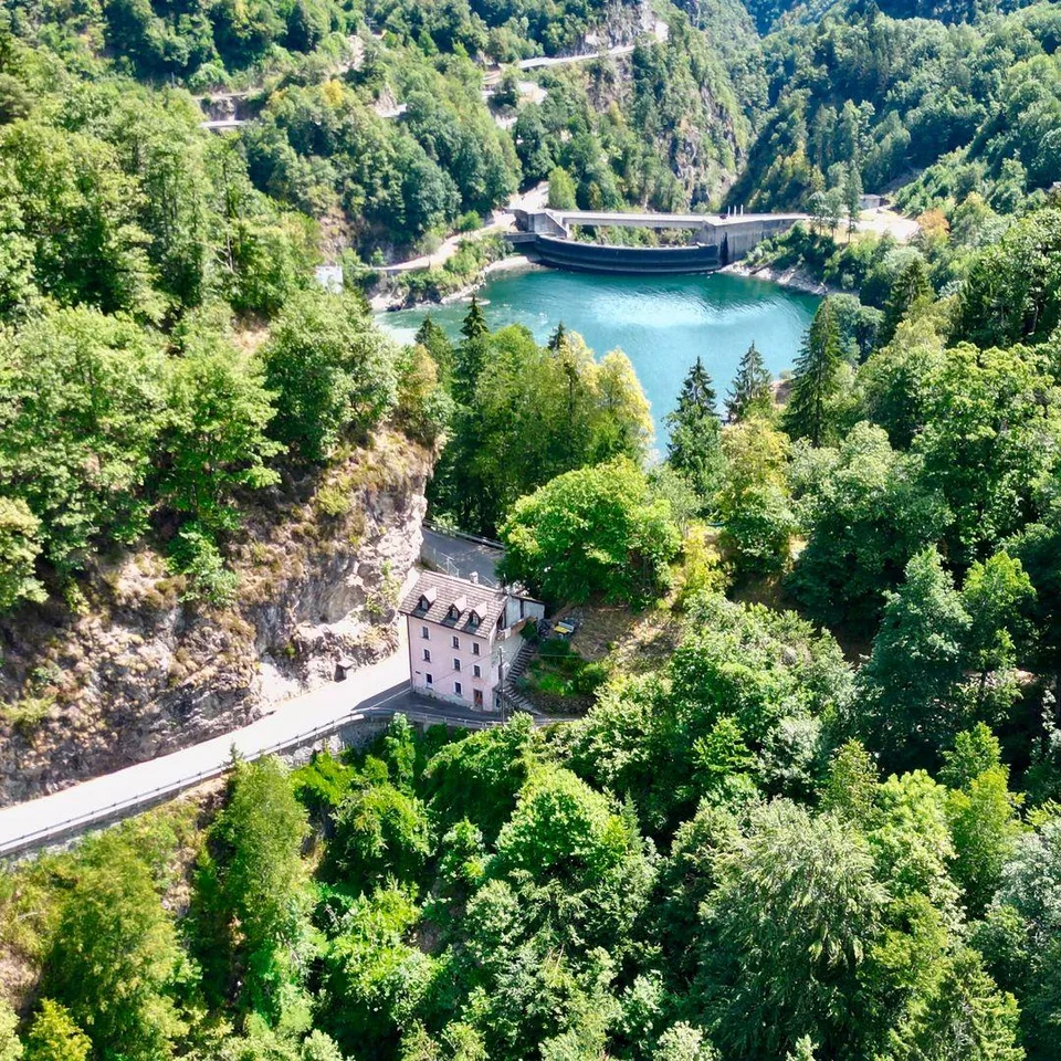 Maison tessine de 5 pièces au bord de la rivière — Centovalli