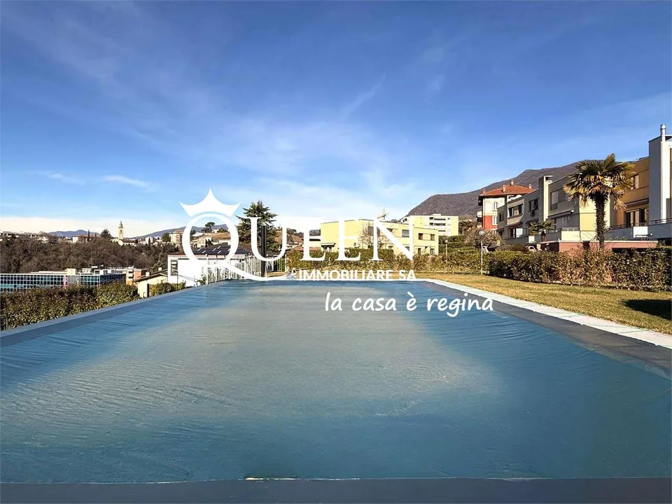 Morbio Inferiore: casa 5.5 locali con giardino e piscina condominiale