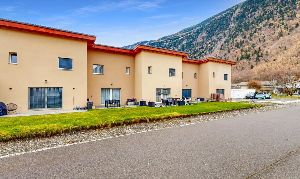 Recent semi-detached house in Martigny