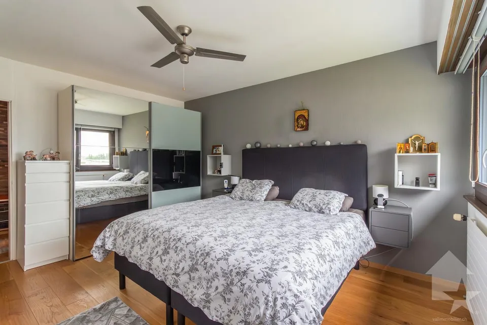 Charmant duplex 5.5 pièces en attique entièrement rénové avec goût – Foto 9 von 21