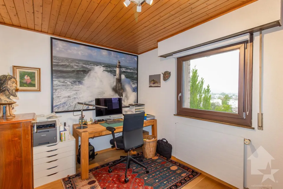 Charmant duplex 5.5 pièces en attique entièrement rénové avec goût – Foto 17 von 21