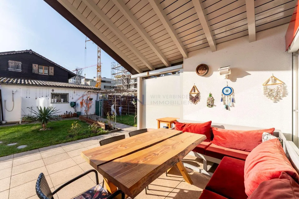 Saniert mit Charakter: Garten, Laube, Garage – Foto 6 von 13