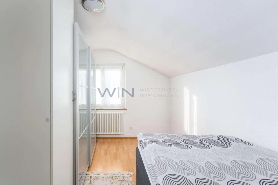 Saniert mit Charakter: Garten, Laube, Garage – Foto 12 von 13