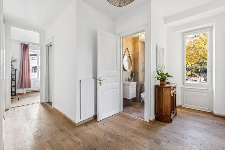 BIJOU SULLA RIVIERA - APPARTAMENTO DI 4,5 STANZE A MONTREUX