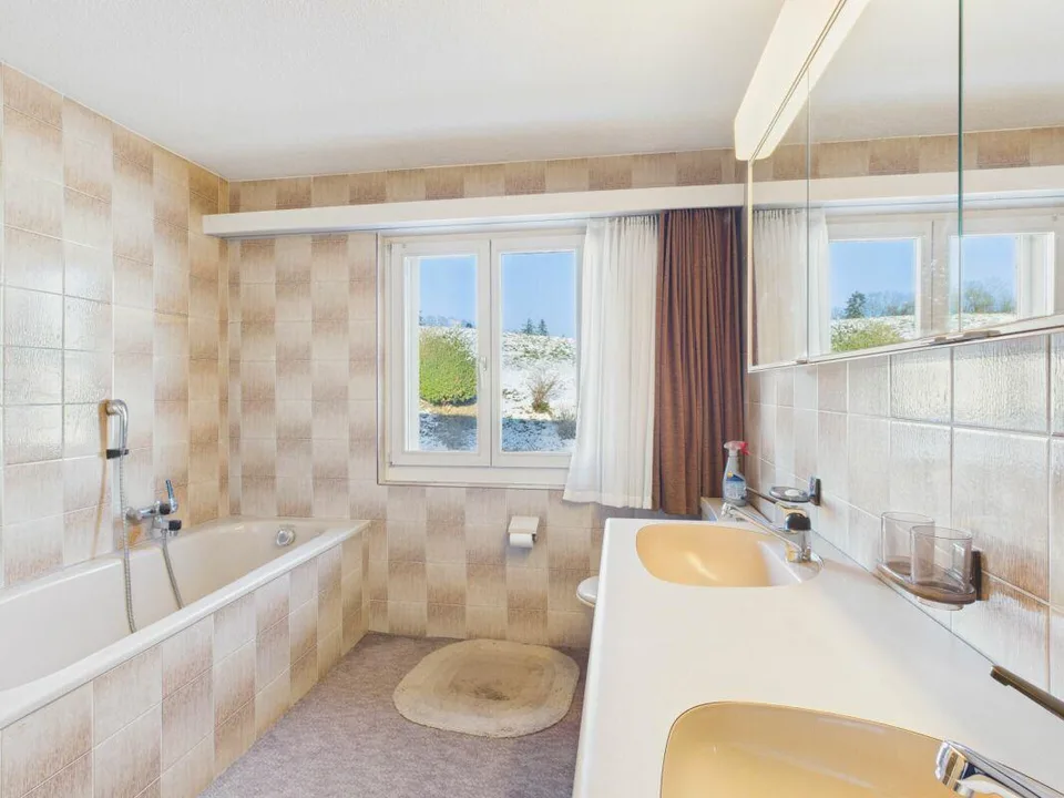 Preisreduktion! 6.5-Zimmer-Einfamilienhaus mit Doppelgarage und gro... – Foto 23 von 27