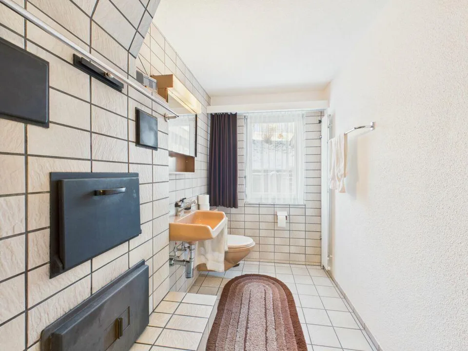 Preisreduktion! 6.5-Zimmer-Einfamilienhaus mit Doppelgarage und gro... – Foto 19 von 27