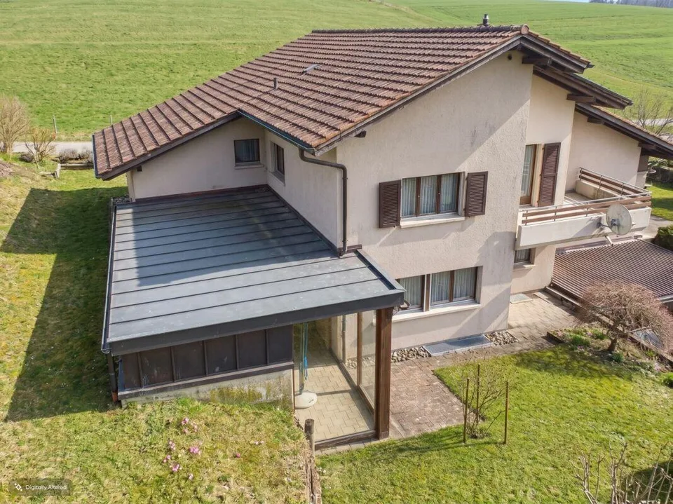 Preisreduktion! 6.5-Zimmer-Einfamilienhaus mit Doppelgarage und gro...