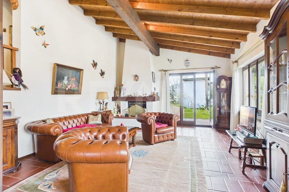 Casa unifamiliare con vista lago a Brusino Arsizio