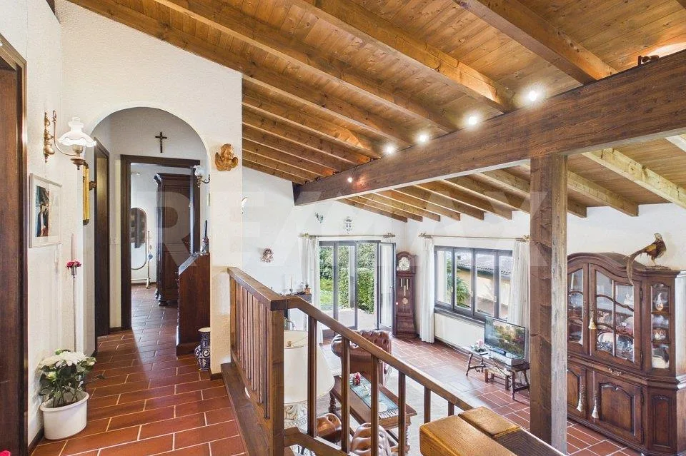 Casa unifamiliare con vista lago a Brusino Arsizio – foto 7 di 13
