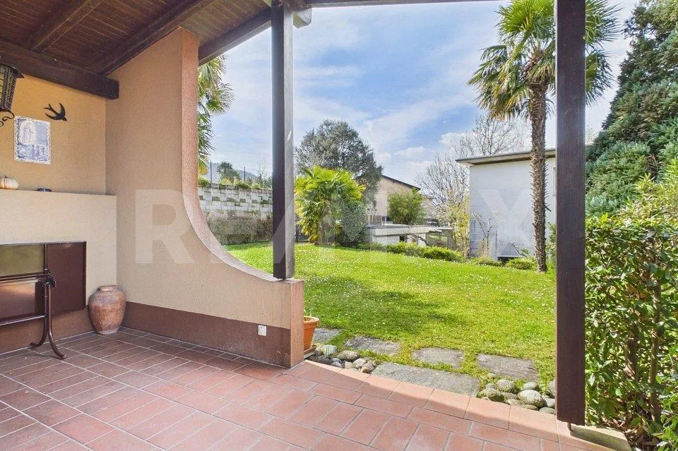 Casa unifamiliare con vista lago a Brusino Arsizio – foto 6 di 13