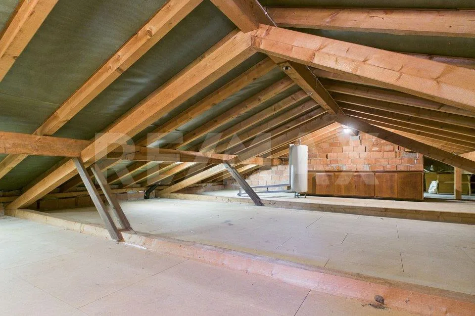 Casa unifamiliare con grottino duplex indipendente e ampio giardino – Foto 13 von 13