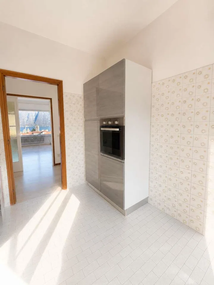 Attic 3.5 rooms - Cannobio (VB) Italy – photo 7 of 9