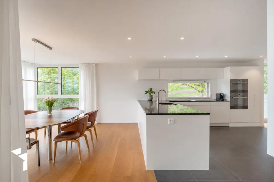 Exklusives 5.5-Zi.-Premium-Terrassenappartement mit Mehrzweckraum +...