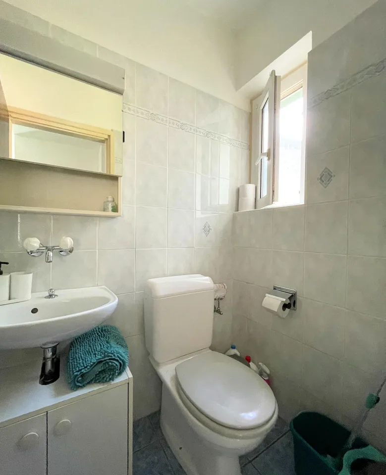 Appartement im letzten Stock in einer komfortablen und ruhigen Gegend – Foto 14 von 16