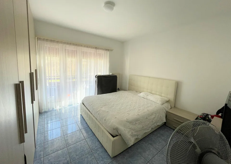 Appartement im letzten Stock in einer komfortablen und ruhigen Gegend – Foto 10 von 16
