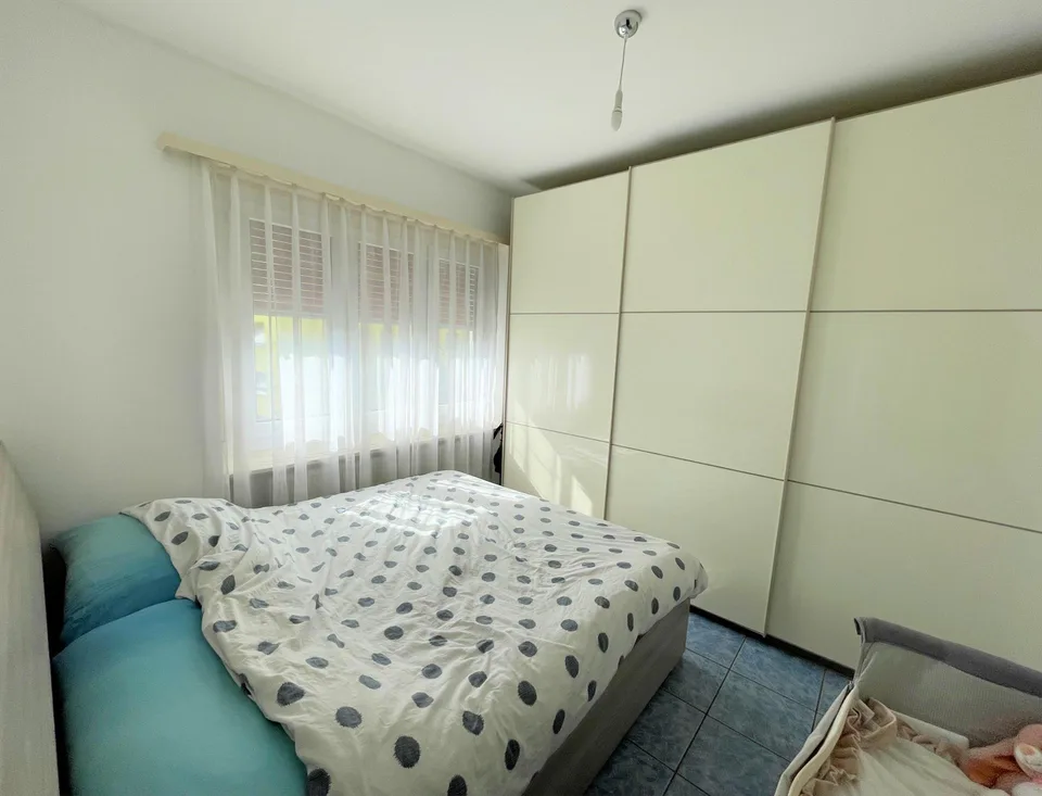 Appartement im letzten Stock in einer komfortablen und ruhigen Gegend – Foto 11 von 16