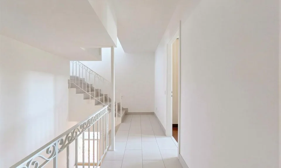 4.5-Zimmer-Attikawohnung von 123m² mit 37m² Terrasse und Panoramablick