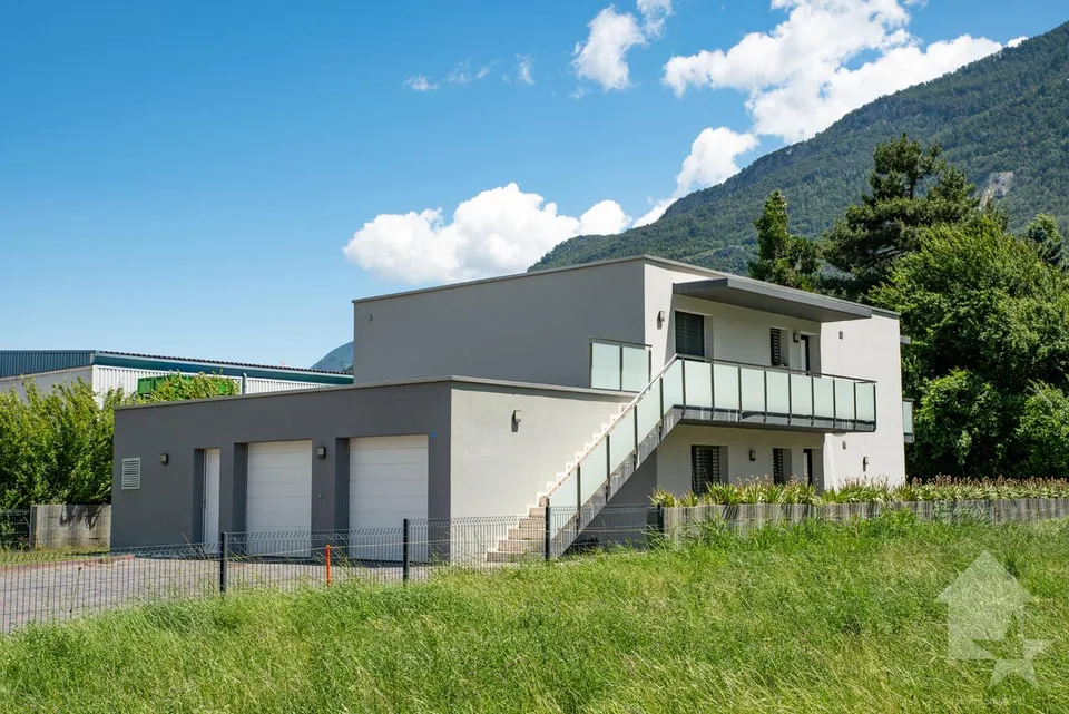Schöne Villa mit 2 unabhängigen Apartments