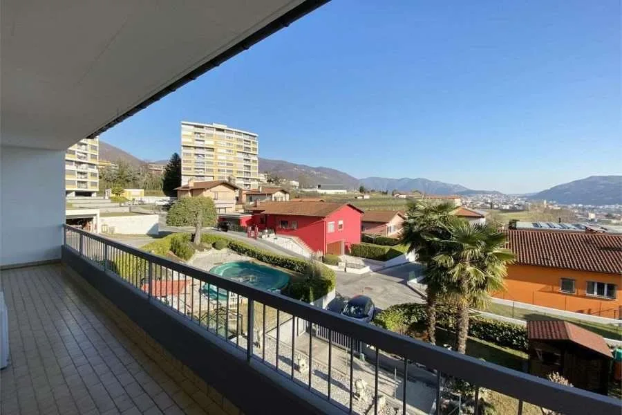 2397_Coldrerio, Einfamilienhaus mit Pool