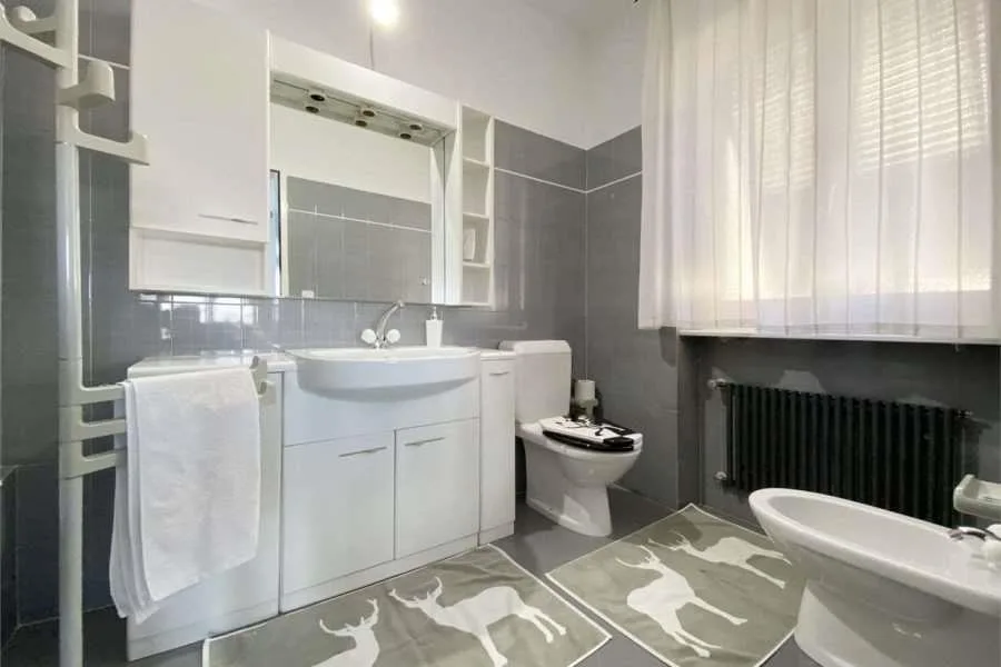 2397_Coldrerio, Einfamilienhaus mit Pool – Foto 12 von 12