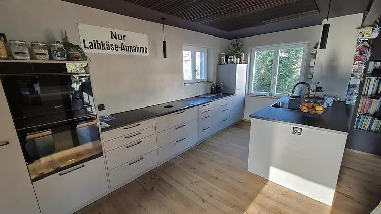 4 ZIMMER-HAUS IN UETENDORF (BE), MÖBLIERT, TEMPORÄR