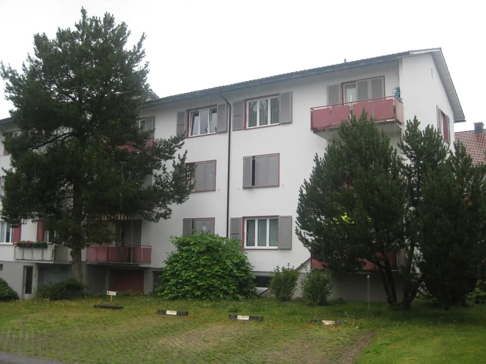 Gemütliche 3-Zimmerwohnung in Oftringen mit Parkplatz