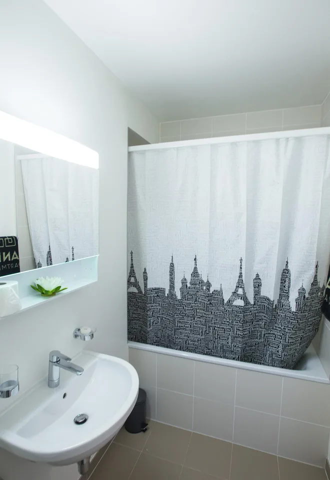Luxuriöse möblierte 3.5-Zimmer-Wohnung mit Service im Zentrum von Biel – Foto 9 von 11