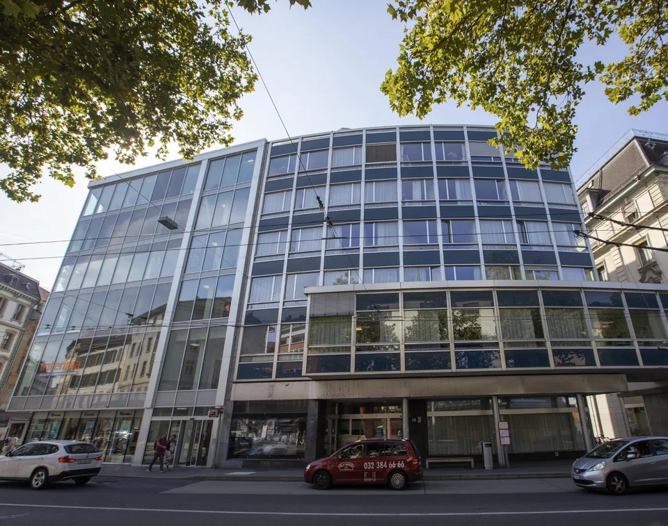 Luxuriöse möblierte 3.5-Zimmer-Wohnung mit Service im Zentrum von Biel – Foto 10 von 11