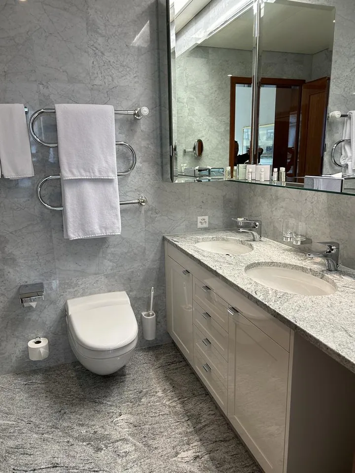2.5-Zimmer-Attika-Wohnung im Zentrum von St. Gallen – Foto 7 von 10