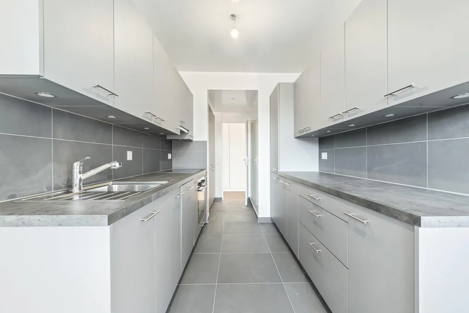 Prächtige 9-Zimmer-Wohnung in Wohngebiet