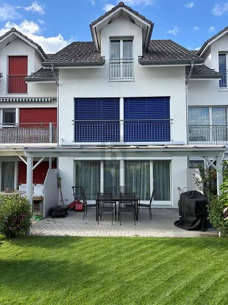 FAMILIENFREUNDLICHES WOHNEN MIT SCHÖNEM GARTEN