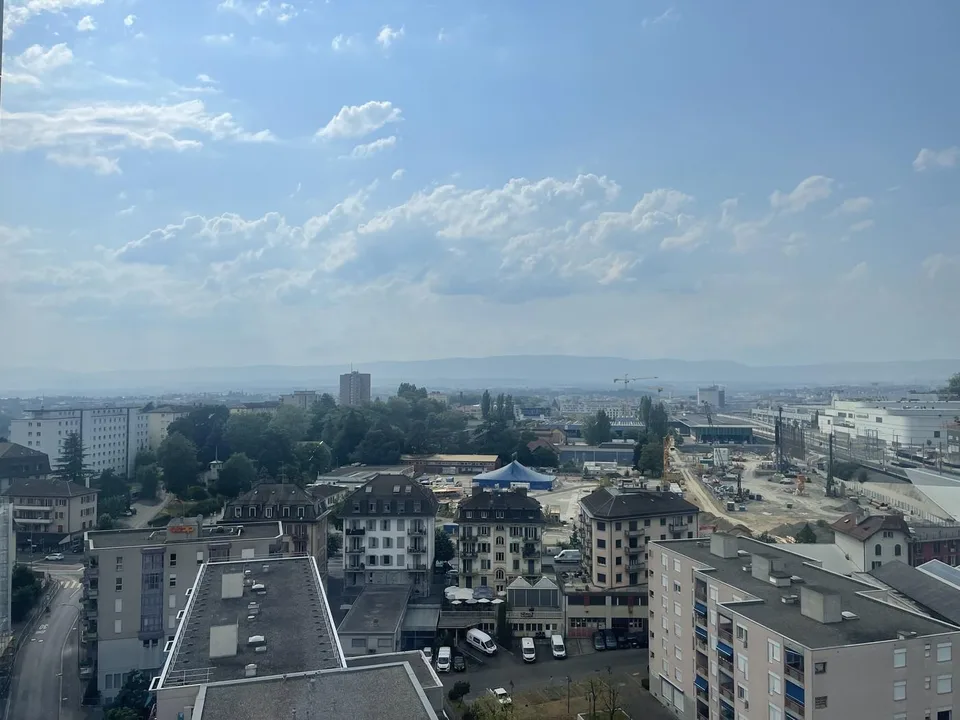 Zentrum von Malley! Renoviert! Prächtige Aussicht!
