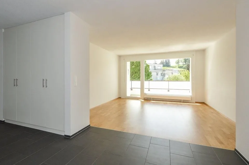 APPARTAMENTO 4.5 LOCALI MODERNO IN AFFITTO A SCHLIERN