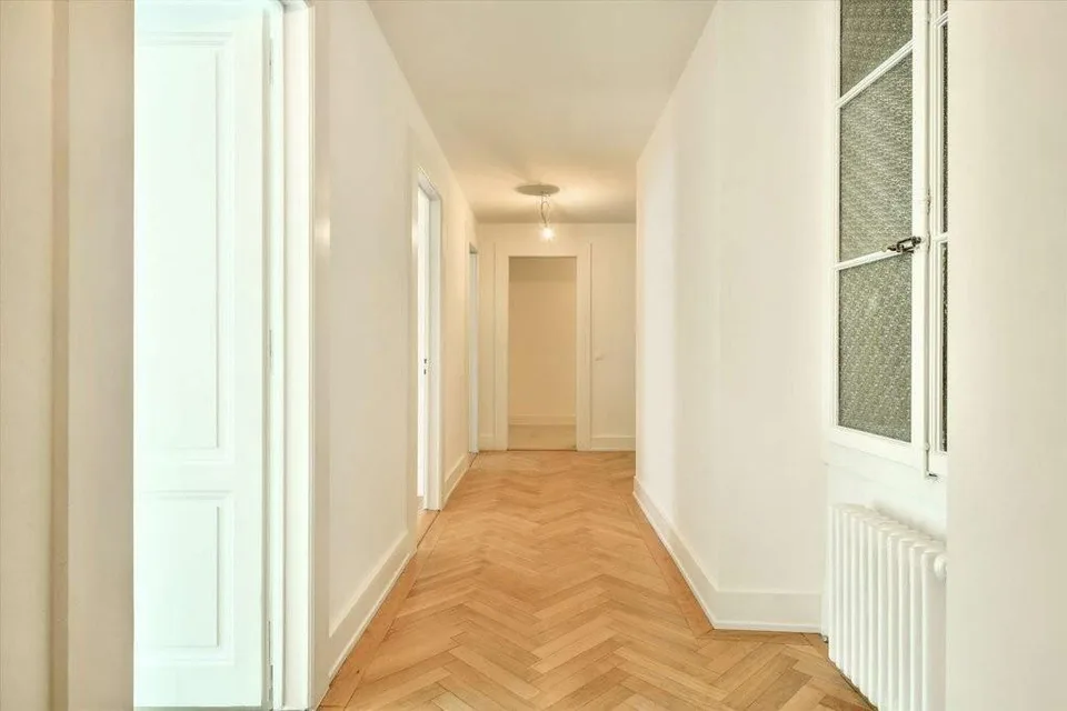 High-standard accommodation in the city center