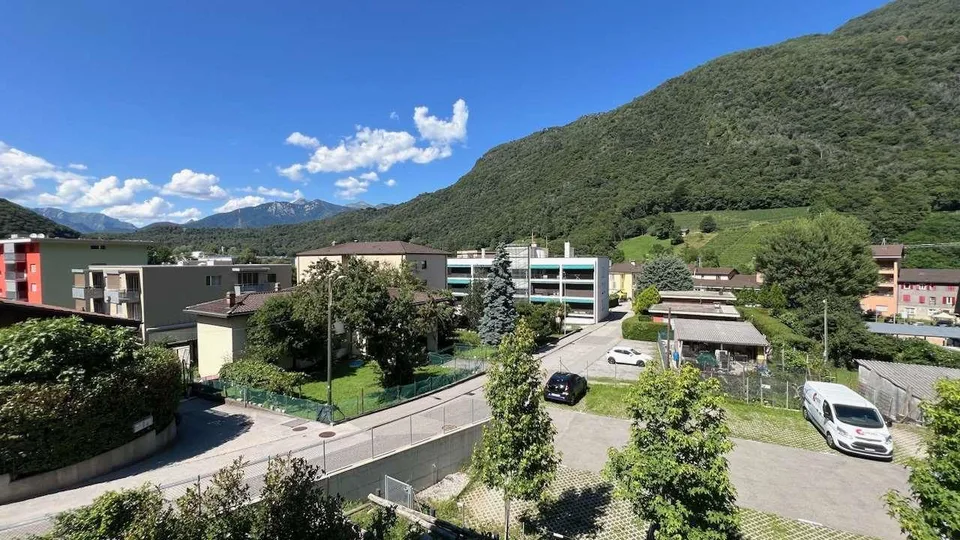 RIVERA - Elegantes 5.5-Zimmer-Wohnung mit großer überdachter Terrasse – Foto 11 von 12