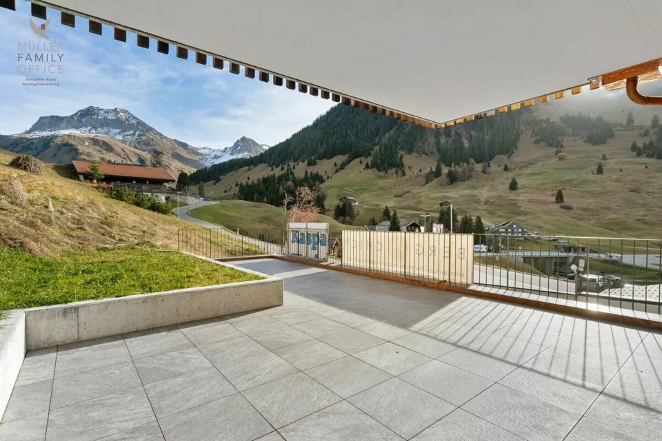 Neubau Wohntraum im modernen Bergchic - 4 1/2 Zimmer-Wohnung mit gr...